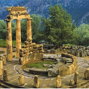 Delphi Day Trip with Lunch by DiscoveryGreece